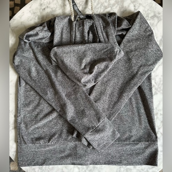 VUORI Halo Performance Hoodie 2.0 SMALL: Heather Gray NWOT - Picture 6 of 9